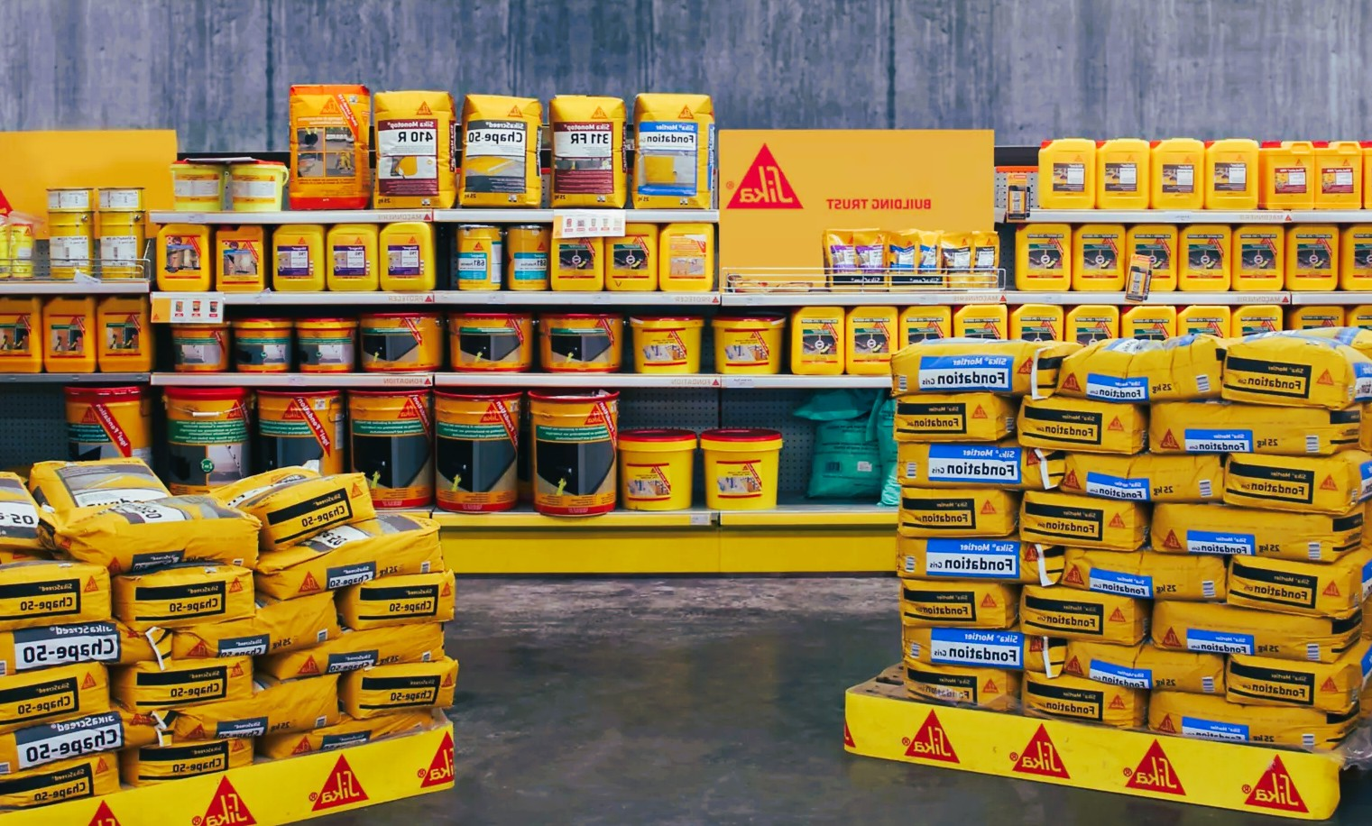 العزل الأكريليك: ما هو وكيف يحمي أسطح المباني؟