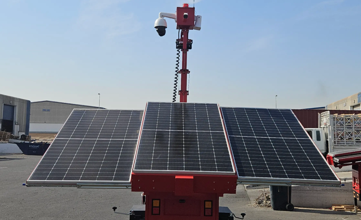 أفضل كاميرات مراقبة بالطاقة الشمسية للمؤسسات الصناعية 2025