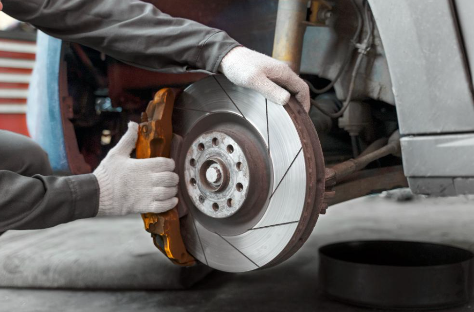 أعطال نظام الفرامل وكيفية فحصه بنفسك وصيانته دوريًا