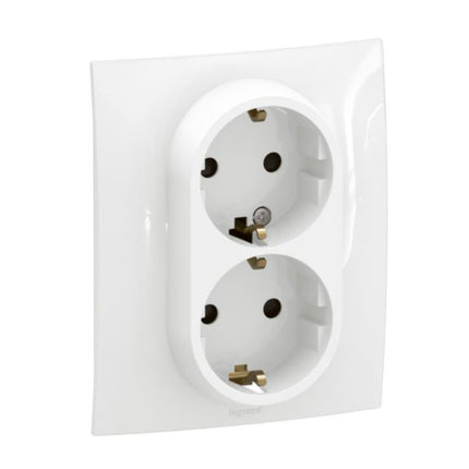 NP3130WHLegrandمقبس نيلوي 2x2P+E شوكو 16A 250V أبيض