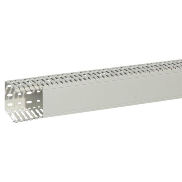 636217Legrandمجرى الكابلات الأزرق الخالي من الهالوجين Legrand 80x80 2000 ملم