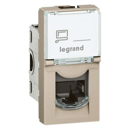 572874Legrandمقبس Legrand Arteor RJ45 الفئة 6 UTP وحدة واحدة شمبانيا