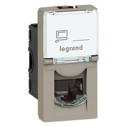 572846Legrandمنفذ Legrand Arteor RJ45 فئة 6A STP لون شمبانيا