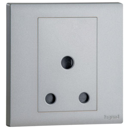 MEC31043SLLegrandمقبس أوبريا أحادي المنفذ معيار بريطاني 15A بدون مفتاح فضي داكن
