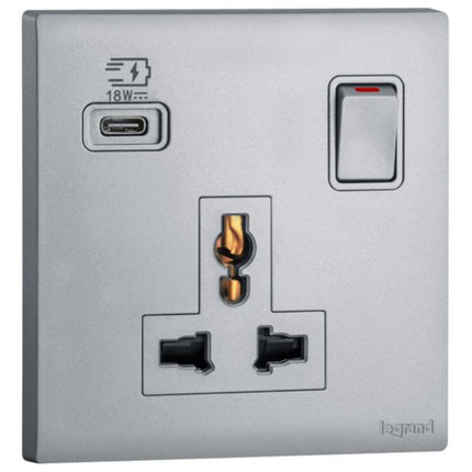 MEC33083SLLegrandمقبس أوبريا أحادي 16A متعدد المعايير مع فتحة USB من النوع C 18W فضي داكن