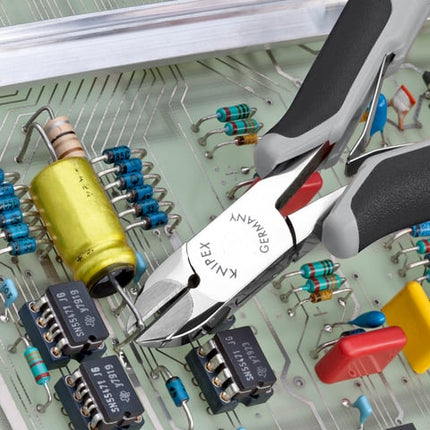  77 02 120 H ESDKnipexقاطع إلكتروني قطري كنيبكس 120 مم ESD