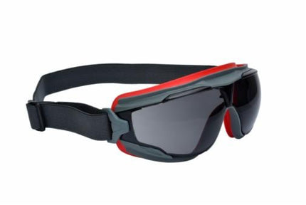71001684683Mنظارات الحماية 3M GoggleGear 500 Series رمادية مع طلاء Scotchgard مانع للتضباب