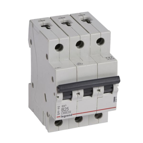 419171Legrandقاطع دائرة Legrand RX3 ثلاثي الأقطاب 25A منحنى B