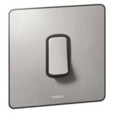832131Legrandمفتاح ثنائي الاتجاه Synergy Sleek بقوة 20 أمبير من الفولاذ المقاوم للصدأ