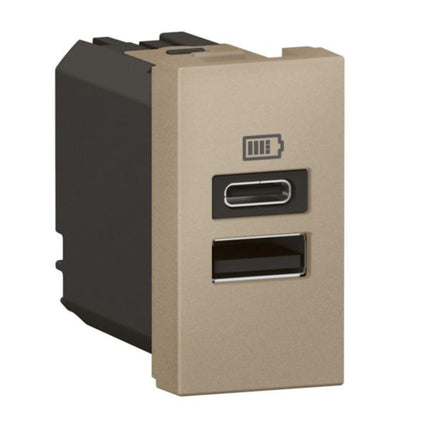571690Legrandمقبس Arteor USB وحدة واحدة A+C 3A 15W لون شمبانيا