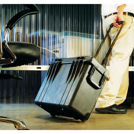 Pelican top-loader case with foam | 1440