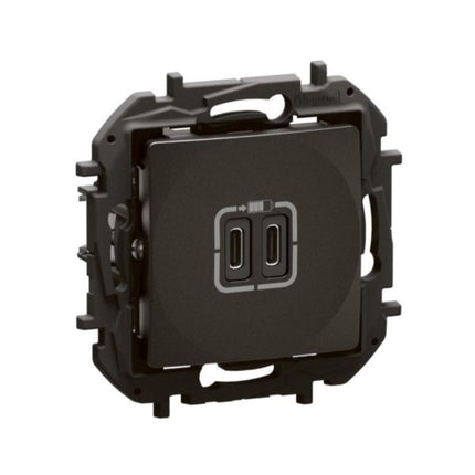NP3404BKLegrandشاحن نيلوي مزدوج USB من النوع C أسود 3A