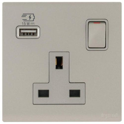 MEC33078CHLegrandObria مقبس مفتاح أحادي 13A مع USB Type A 15W لون شامبانيا