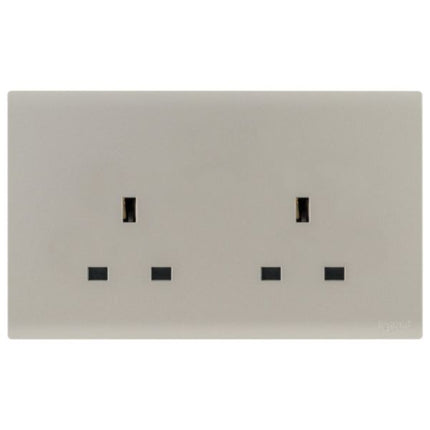 MEC31033CHLegrandمقبس أوبريا ثنائي المجموعة BS 13A بدون مفتاح لون شامبانيا