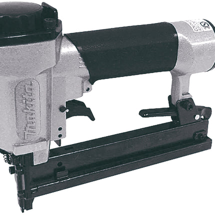 AT1025BMAKITAماكيتا AT1025B دباسة هوائية