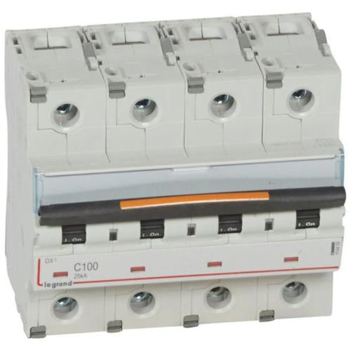 409802Legrandقاطع دائرة Legrand DX3 رباعي الأقطاب 100A منحنى C
