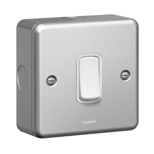 733801Legrandمفتاح Synergy أحادي القطب 1 مجموعة ثنائي الاتجاه 10AX 250V معدني