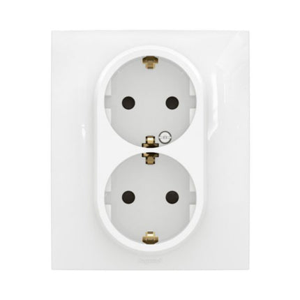 NP3130WHLegrandمقبس نيلوي 2x2P+E شوكو 16A 250V أبيض