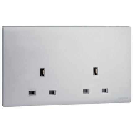MEC31033SLLegrandمقبس أوبريا ثنائي المجموعة BS 13A بدون مفتاح فضي داكن