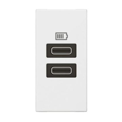 571692Legrandمقبس أرتيور USB بمنفذين C+C 3A 15W أبيض وحدة واحدة