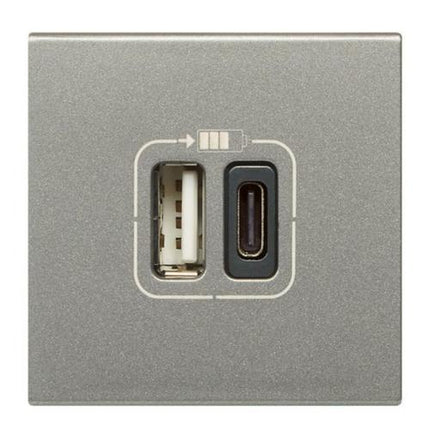 572577Legrandمقبس شحن أرتيور USB Type-A Type-C 3A 15W ماغنيسيوم