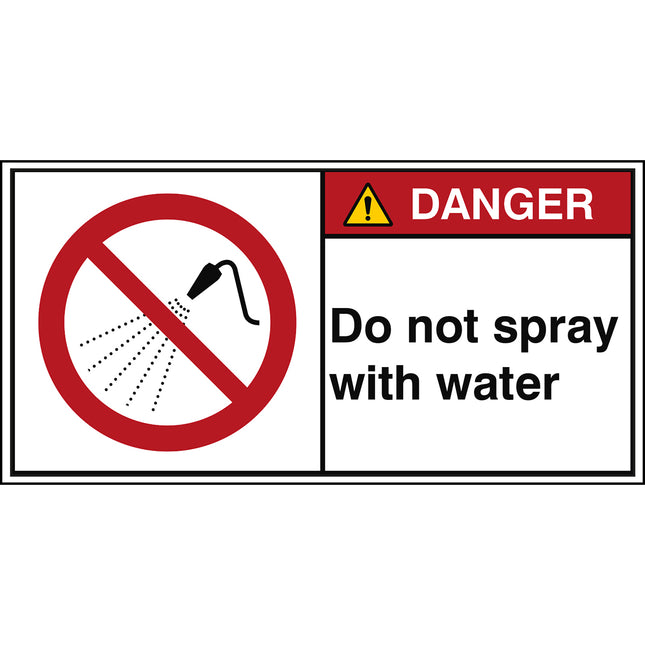 ISO Safety Sign  Do not spray with water