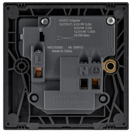MEC33083WHLegrandأوبريا مقبس متعدد المعايير 16 أمبير بمنفذ USB Type C 18 واط أبيض غير لامع