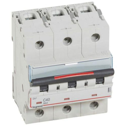 410025Legrandقاطع دائرة Legrand DX3 ثلاثي الأقطاب 40A منحنى C