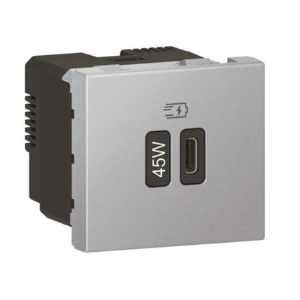575484Legrandشاحن Arteor USB بقوة 45 واط نوع C مع تقديم الطاقة