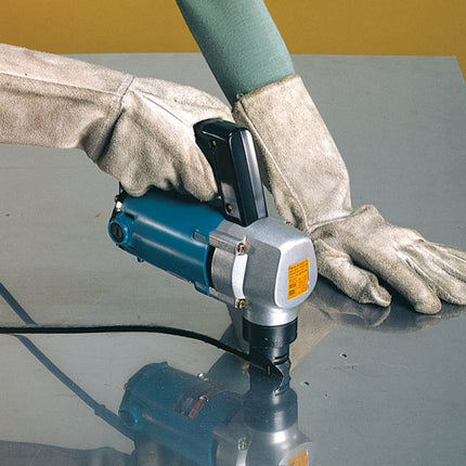 JN3200MAKITAمنشار ماكيتا JN3200 بمحرك قوي