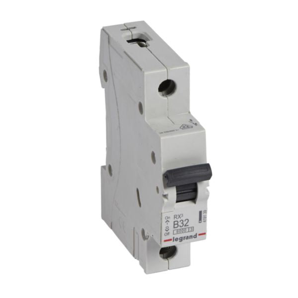 419139Legrandقاطع دارة Legrand RX3 أحادي القطب 32A منحنى B