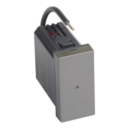 574228Legrandوحدة منفذ الطاقة المتصلة Arteor مع Netatmo 574228