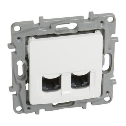 764574Legrandنيلوي 2x RJ45 Cat.6 UTP مقبس أبيض 9 جهة اتصال