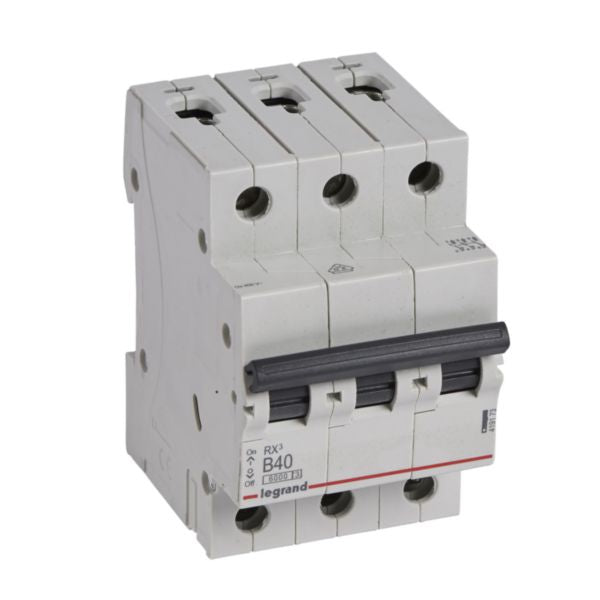 419173Legrandقاطع دارة Legrand RX3 ثلاثي الأقطاب 40A منحنى B