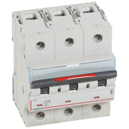 410023Legrandقاطع دائرة Legrand DX3 ثلاثي الأقطاب 25A منحنى C