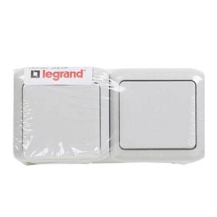 782391Legrandفوريكس مفتاح أحادي الاتجاه مع مقبس ألماني 2P+E 16 أمبير رمادي