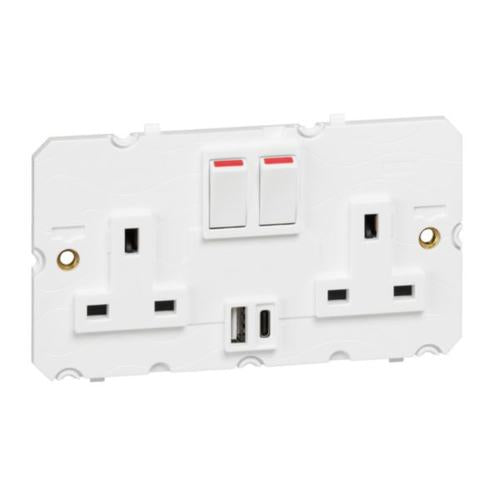 572142Legrandمقبس USB قياسي بريطاني 2G من ليجراند أبيض 572142