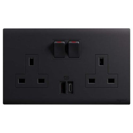 MEC33090BLLegrandأوبريا مقبس تبديل ثنائي BS 13A مع USB A+C 15W أسود غير لامع