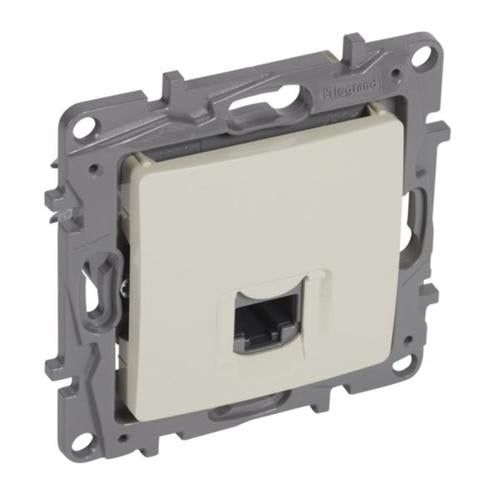 764673Legrandمقبس نيلوي RJ45 فئة 6 UTP بـ 9 جهات عاجي من ليجراند