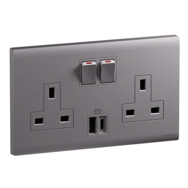 MEC33090SLLegrandأوبريا مقبس تبديل ثنائي BS 13A مع USB A+C 15W فضي داكن