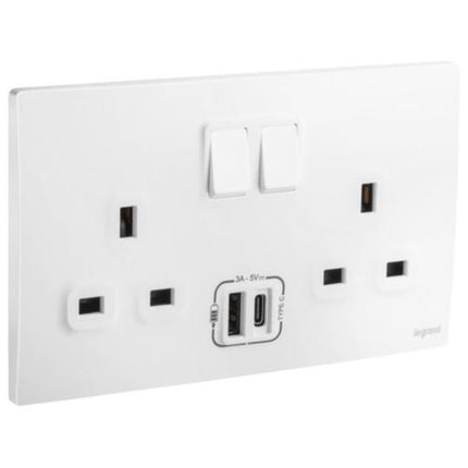 281136MWLegrandملليا سينسيس منفذ USB ثنائي المعايير البريطانية 13 أمبير أبيض مات