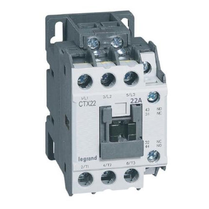 416110Legrandمنقطع التيار ثلاثي الأقطاب من Legrand CTX³ بقوة 22A AC-3 مع طرفيات برغي