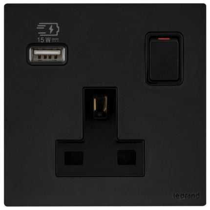 MEC33078BLLegrandأوبريا قابس واحد معيار BS 13A مع مفتاح وشاحن USB من النوع A 15 واط أسود مات