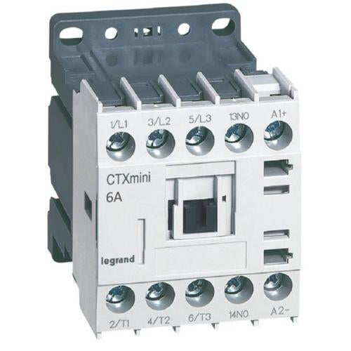 417001Legrandمقبس لجراند CTX3 صغير 3P 6A 1NO 24V DC