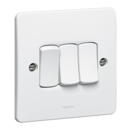 730135Legrandمفتاح Synergy أحادي القطب 3 عصابات اتجاه واحد 20A 250V أبيض