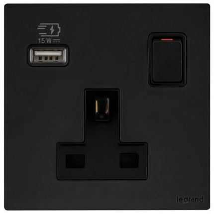 MEC33078BLLegrandأوبريا قابس واحد معيار BS 13A مع مفتاح وشاحن USB من النوع A 15 واط أسود مات