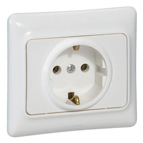 782111Legrandمقبس كابتيكا 2P+E معيار ألماني 16A 250V أبيض