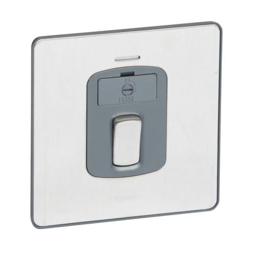 832035Legrandوحدة توصيل مصهرة مزدوجة القطب سينرجي سليك مع مؤشر LED أزرق من الفولاذ المقاوم للصدأ المصقول