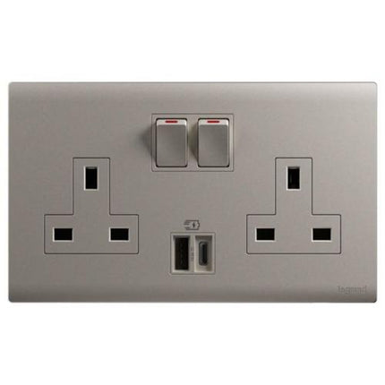 MEC33090CHLegrandأوبريا مقبس تبديل ثنائي BS 13A مع USB A+C 15W ذهبي