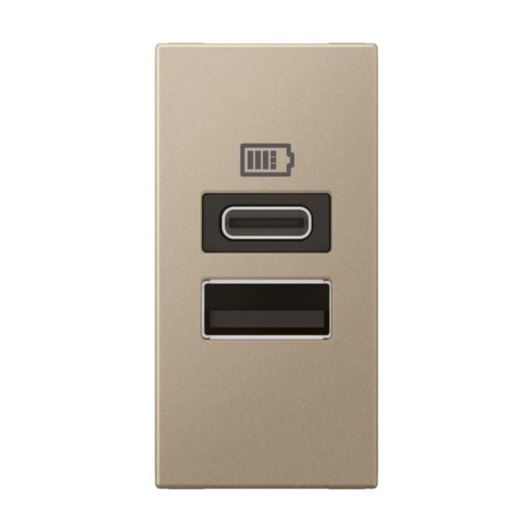 571690Legrandوحدة أرتيور USB منفذين A+C 3A 15W لون شمبانيا